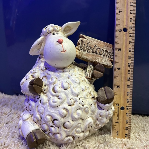 Sheep Decor - Picture 1 of 5